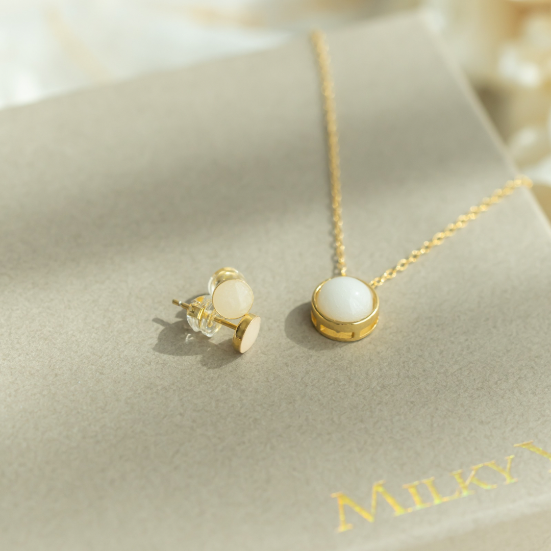 【セット商品】リバーシブルネックレス／一粒ピアス【保証対象商品】