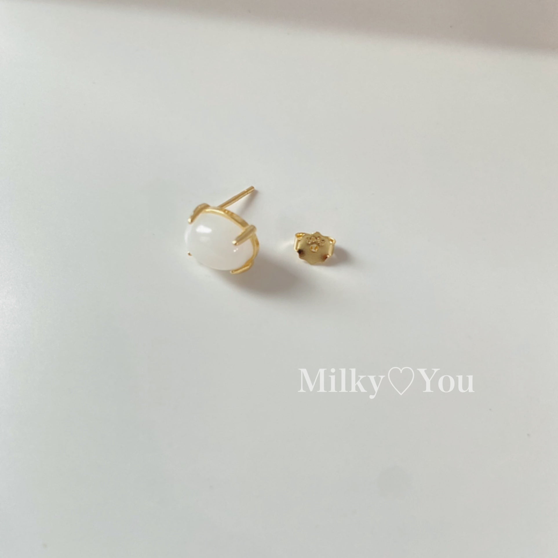 オーバル ピアス ゴールド – Milky You